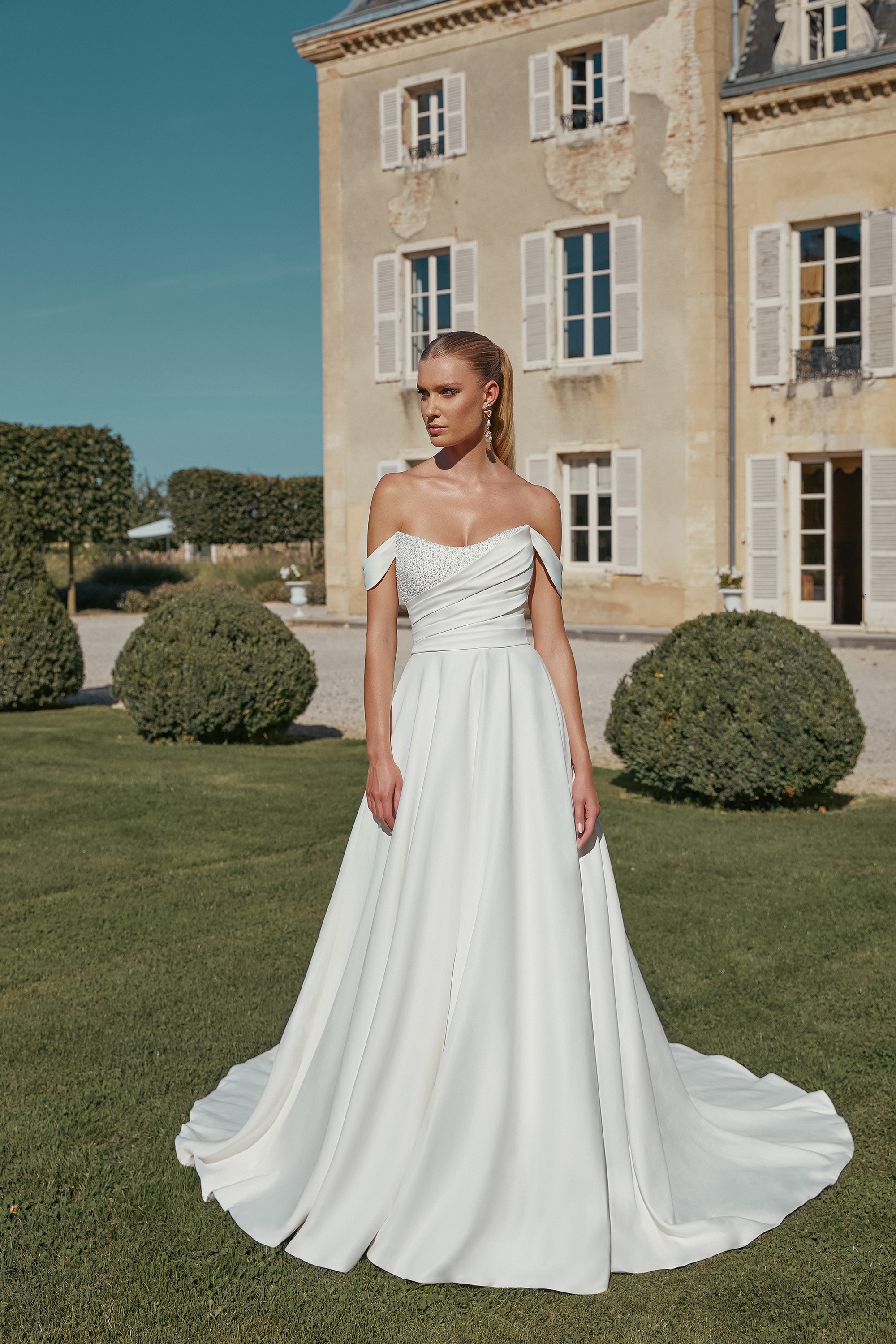 A-Linie Justin Alexander Bridal - Brautmode für die moderne, elegante Braut 5013 Brautkleid mit abnehmbaren Carmen Trägern