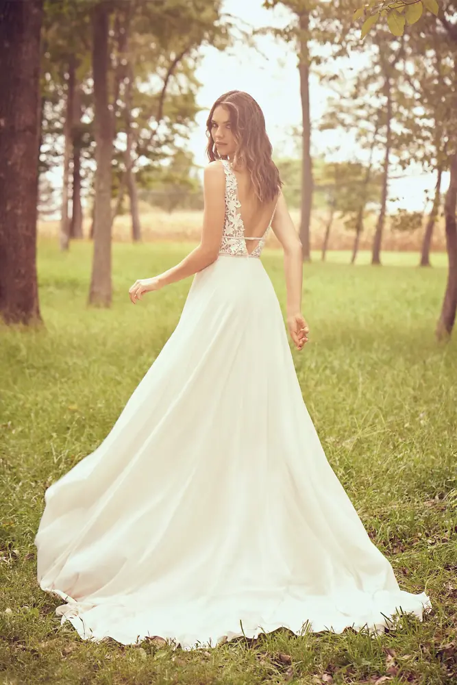 Boho & Vintage Lillian West Bridal dresses -  romantische Boho Hochzeitskleider 087 Boho Brautkleid 